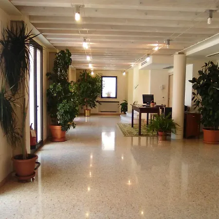 Al Bagolaro Bed & Breakfast 3*